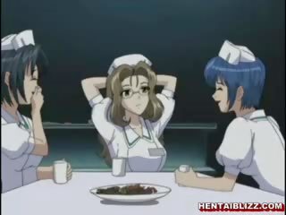 Hentai enfermeras cuarteto follada un traviesa profesor